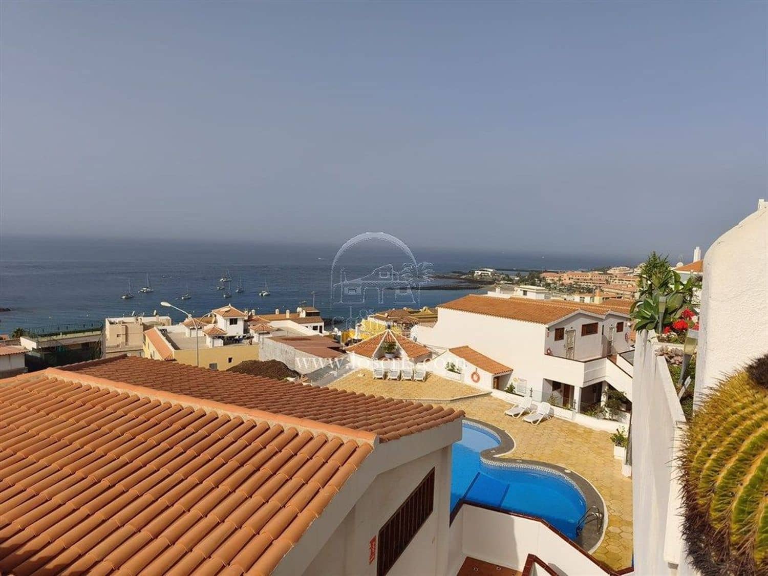 3 sypialnia Apartament na sprzedaż w Los Cristianos z basenem garażem - 649 000 € (Ref: 10099476)