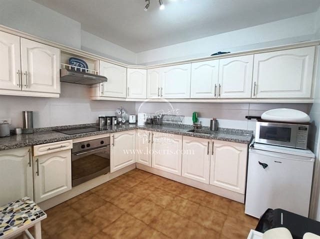 3 sypialnia Apartament na sprzedaż w Los Cristianos, Arona z basenem garażem - 649 000 € (Ref: 10099476)