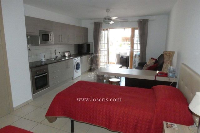 Lejlighed til salg i Los Cristianos, Arona med swimmingpool garage - € 219.000 (Ref: 10127642)