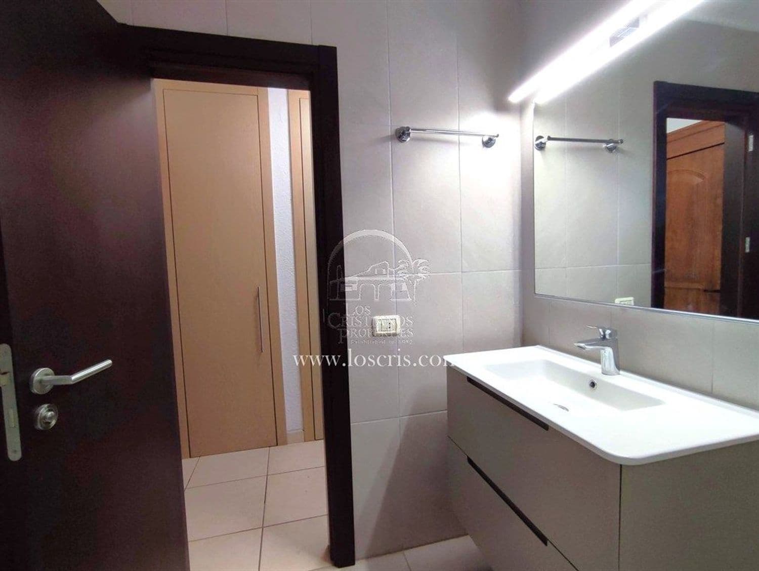 Apartment for sale in Los Cristianos with pool garage - € 219,000 (Ref: 10127642)