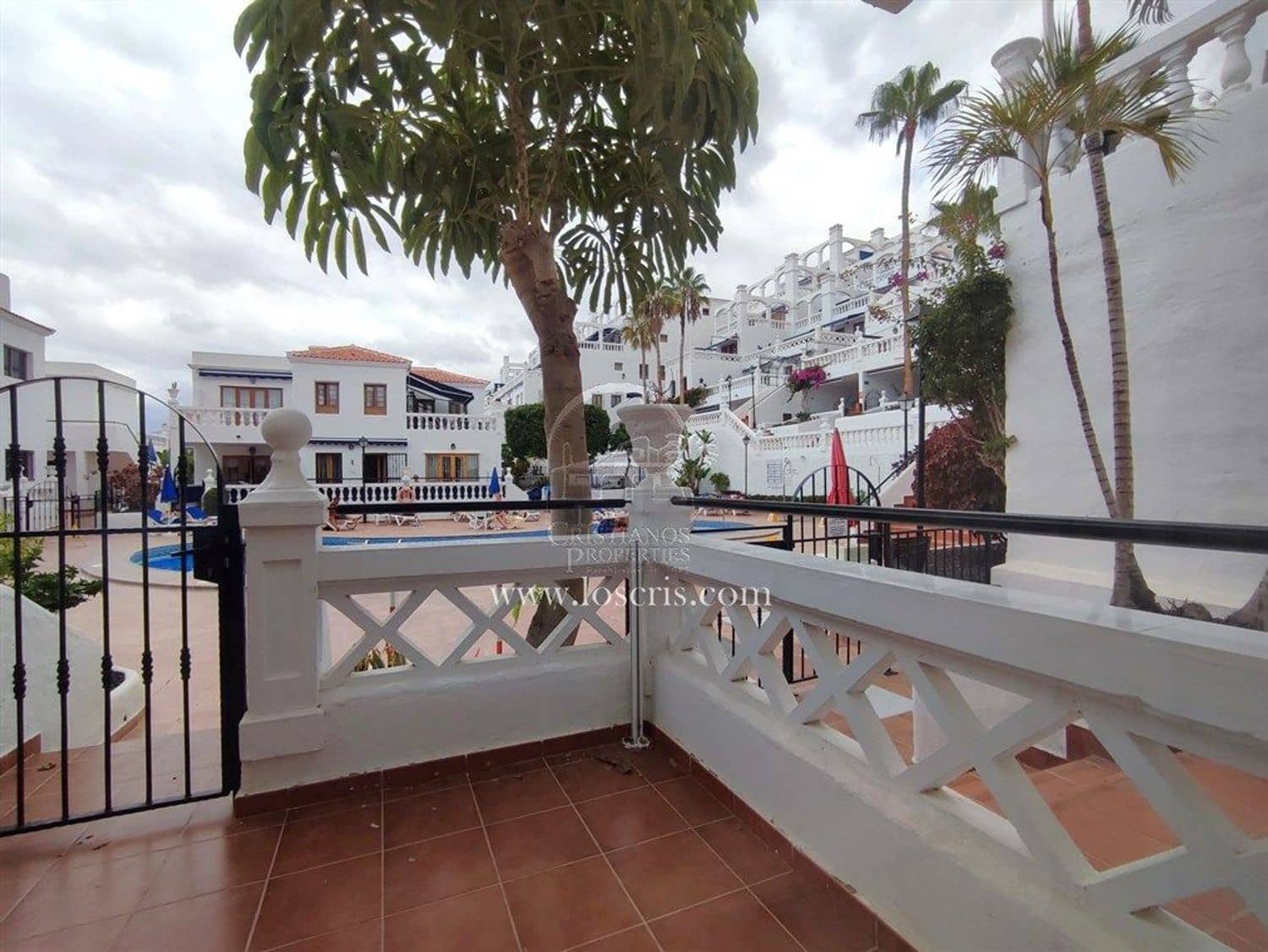 Apartment for sale in Los Cristianos with pool garage - € 219,000 (Ref: 10127642)