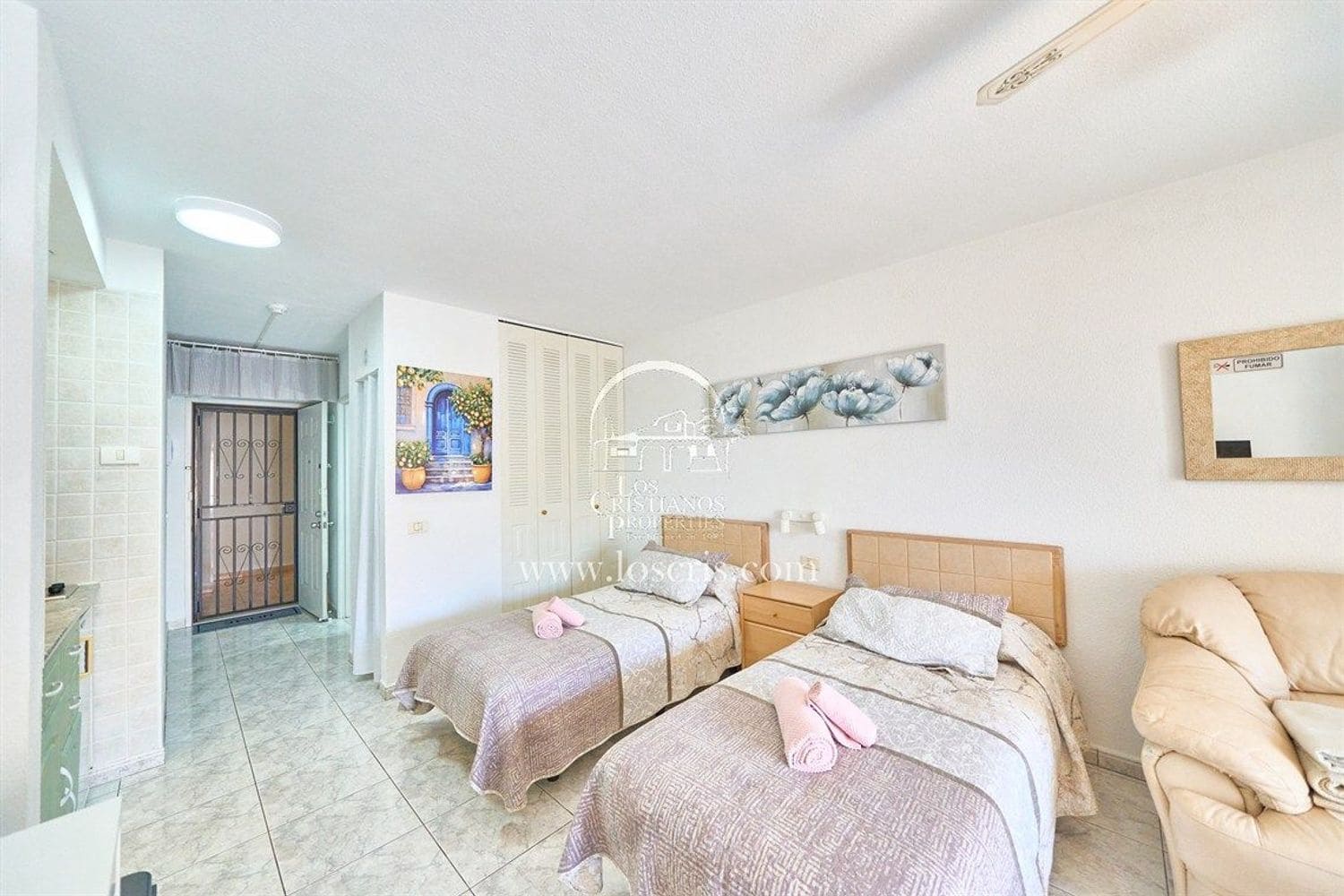 Huoneisto myytävänä paikassa Los Cristianos mukana uima-altaan 
autotalli - 235 000 € (Ref: 10162090)