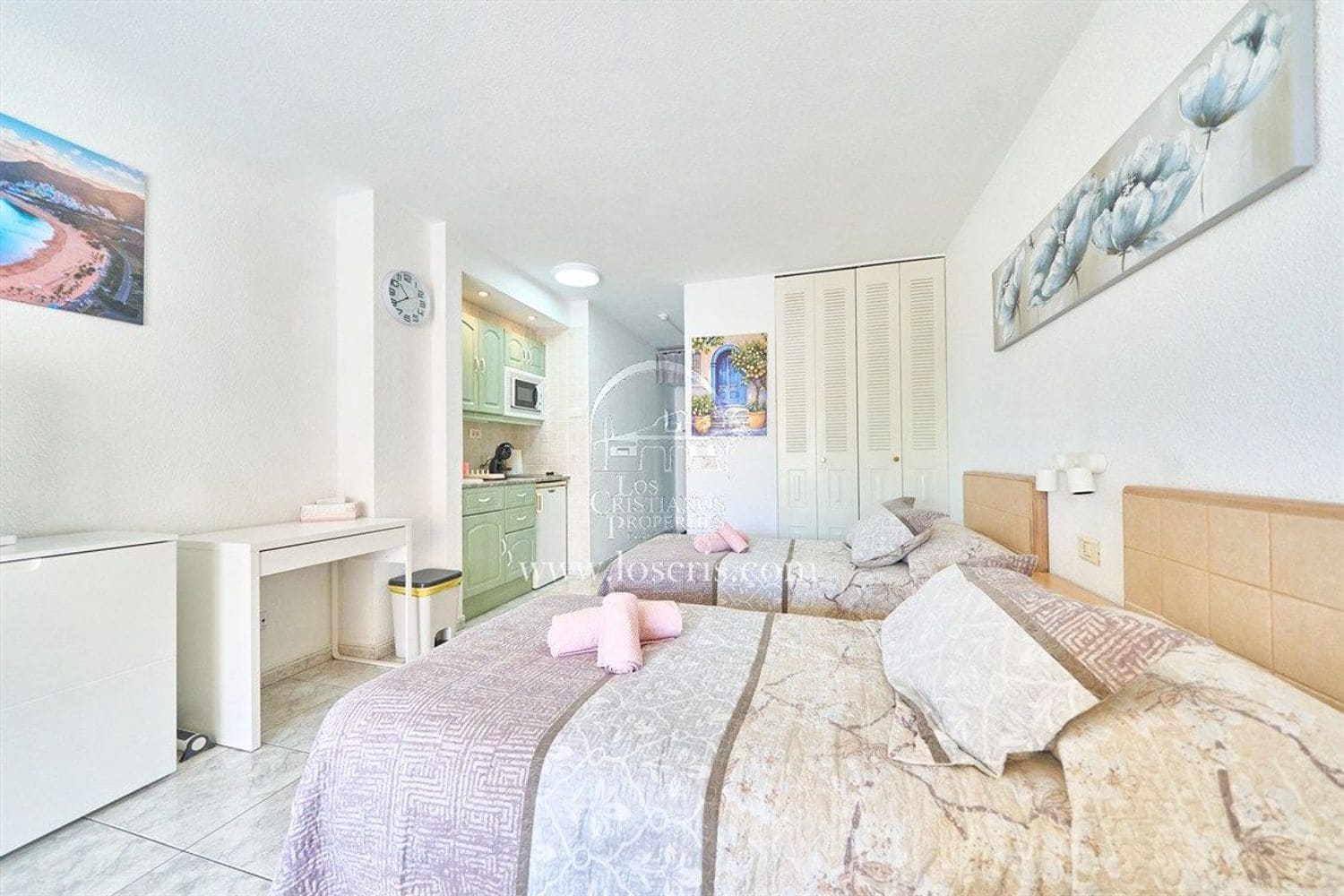 Huoneisto myytävänä paikassa Los Cristianos mukana uima-altaan 
autotalli - 235 000 € (Ref: 10162090)