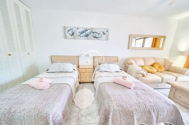 Lägenhet till salu i Los Cristianos, Arona med pool garage - 235 000 € (Ref: 10162090)