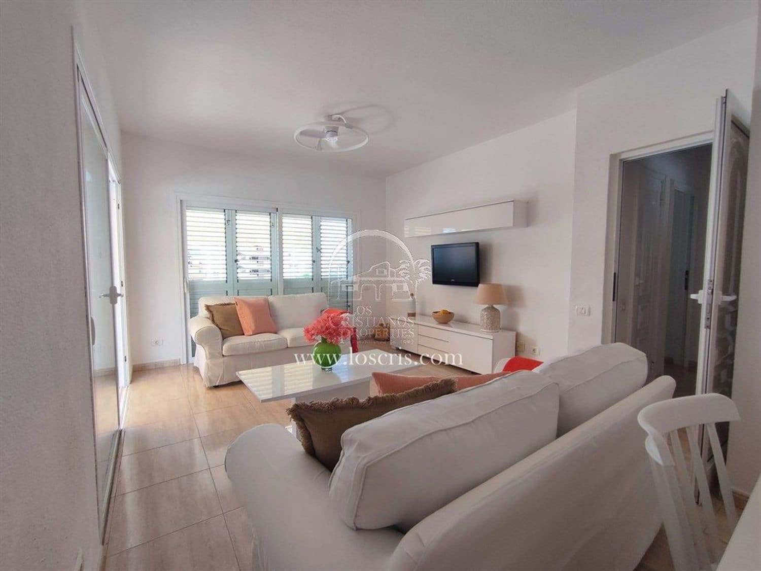 2 soveværelse Byhus til salg i Los Cristianos med swimmingpool garage - € 1.050.000 (Ref: 10165973)