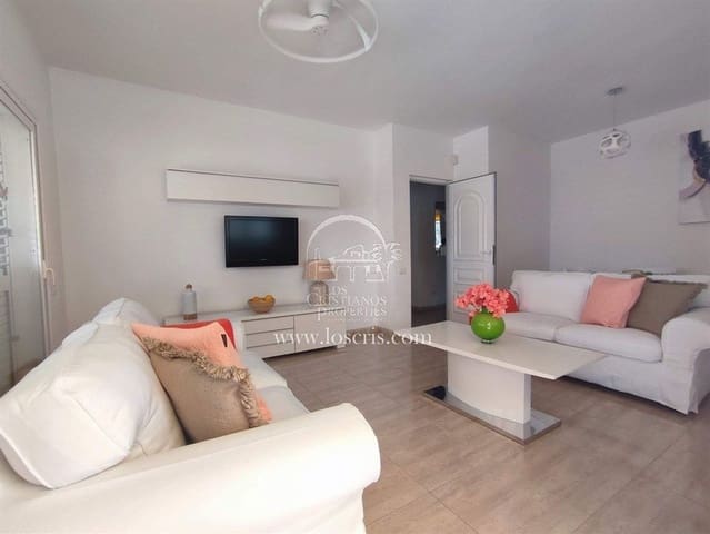 2 soveværelse Byhus til salg i Los Cristianos, Arona med swimmingpool garage - € 1.050.000 (Ref: 10165973)