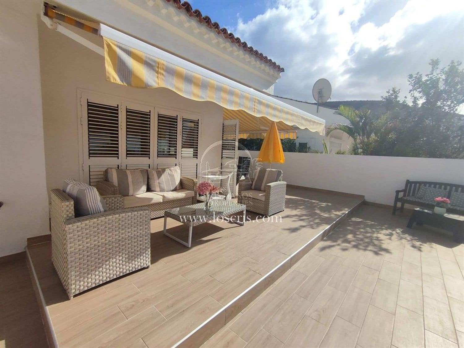 2 soveværelse Byhus til salg i Los Cristianos med swimmingpool garage - € 1.050.000 (Ref: 10165973)