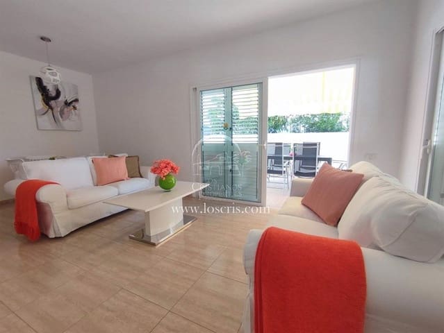 2 soveværelse Byhus til salg i Los Cristianos, Arona med swimmingpool garage - € 1.050.000 (Ref: 10165973)