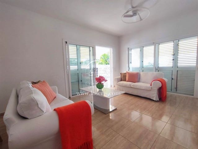 2 soveværelse Byhus til salg i Los Cristianos, Arona med swimmingpool garage - € 1.050.000 (Ref: 10165973)