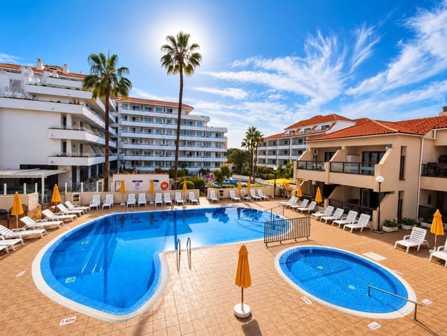 Leilighet til salgs i Playa de las Americas, Arona med svømmebasseng garasje - € 265 000 (Ref: 10182370)
