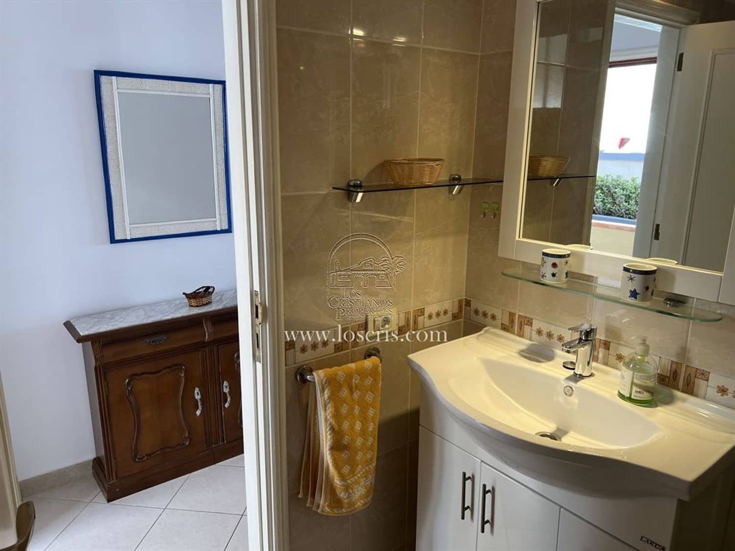 1 Zimmer Apartment zu verkaufen in Los Cristianos mit Pool - 295.000 € (Ref: 8168344)