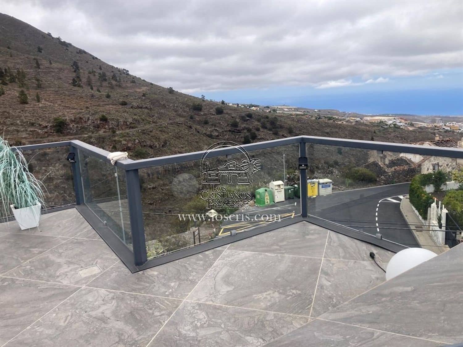 3 soveværelse Villa til salg i Acojeja med garage - € 749.500 (Ref: 8441484)