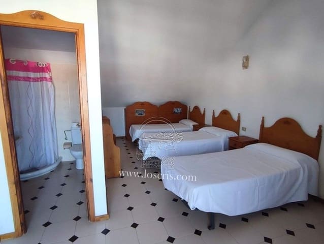 2 soveværelse Lejlighed til salg i Los Cristianos, Arona med swimmingpool - € 450.000 (Ref: 8681965)