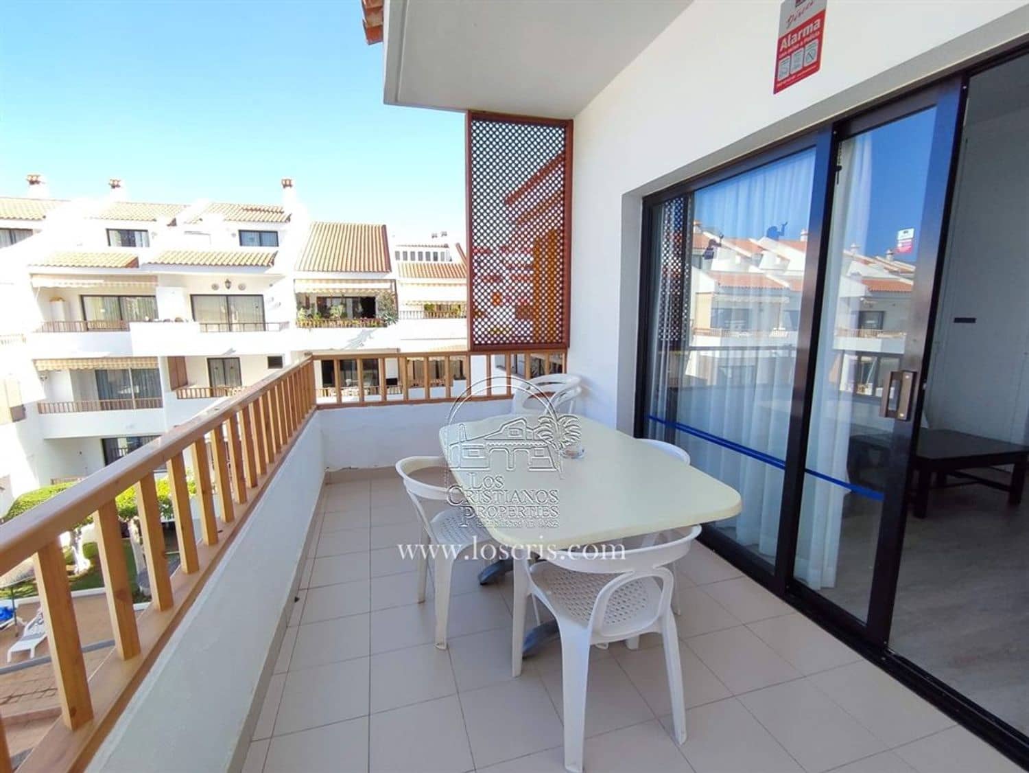 2 Zimmer Apartment zu verkaufen in Los Cristianos mit Pool - 450.000 € (Ref: 8681965)
