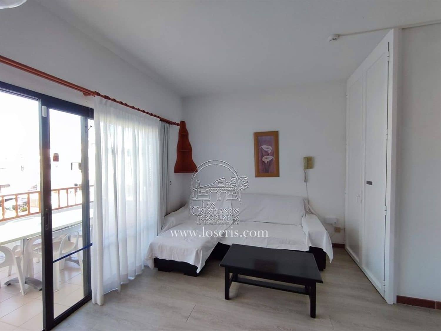 2 Zimmer Apartment zu verkaufen in Los Cristianos mit Pool - 450.000 € (Ref: 8681965)