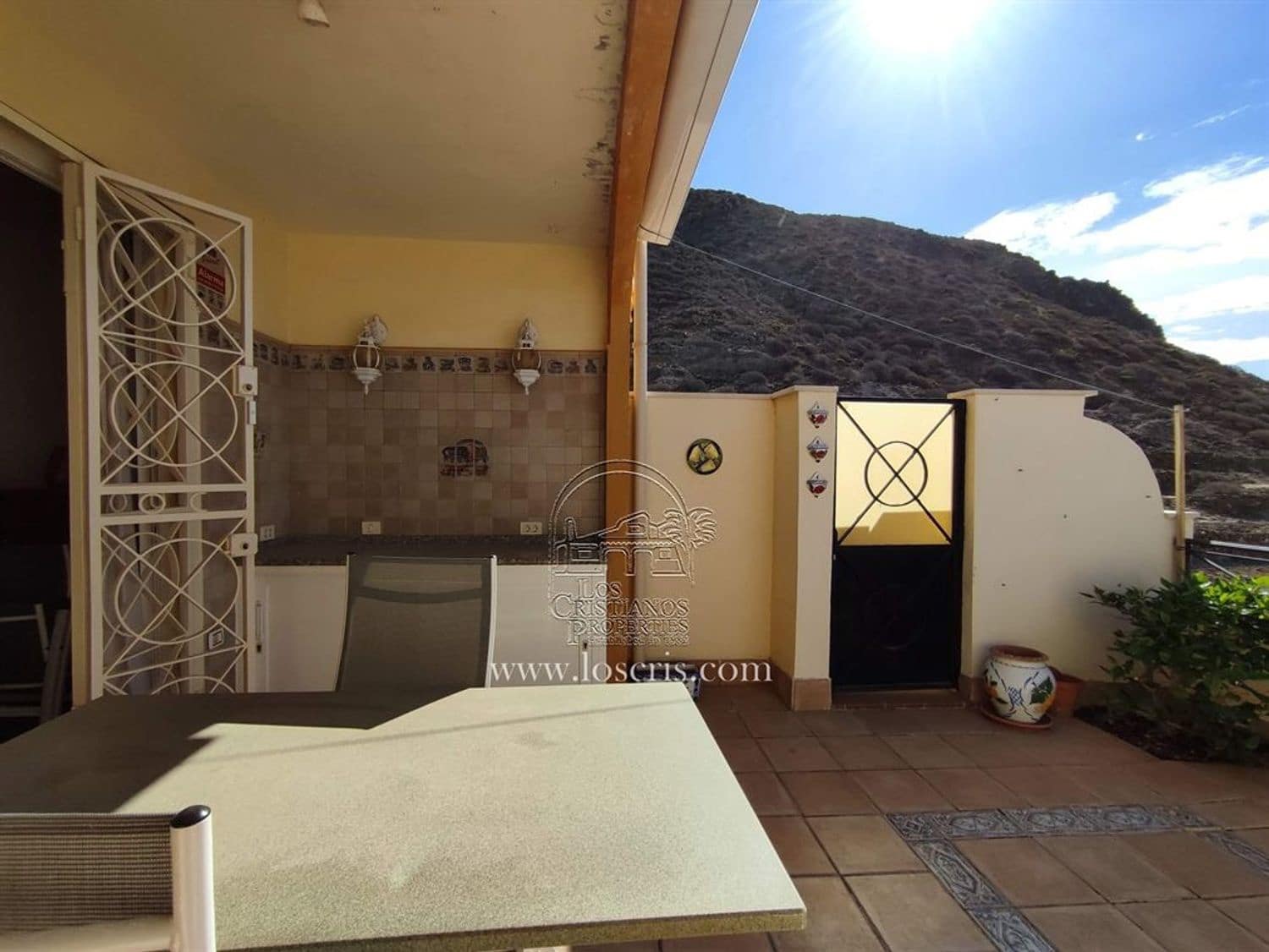 2 soveværelse Byhus til salg i Los Cristianos - € 695.000 (Ref: 8769838)