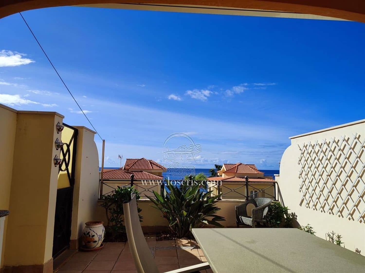 2 soveværelse Byhus til salg i Los Cristianos - € 695.000 (Ref: 8769838)