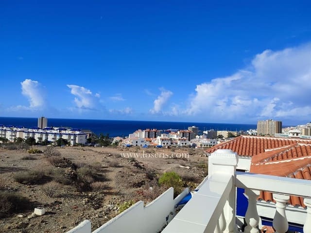 Apartment for sale in Los Cristianos, Arona with pool - € 230,000 (Ref: 8775766)