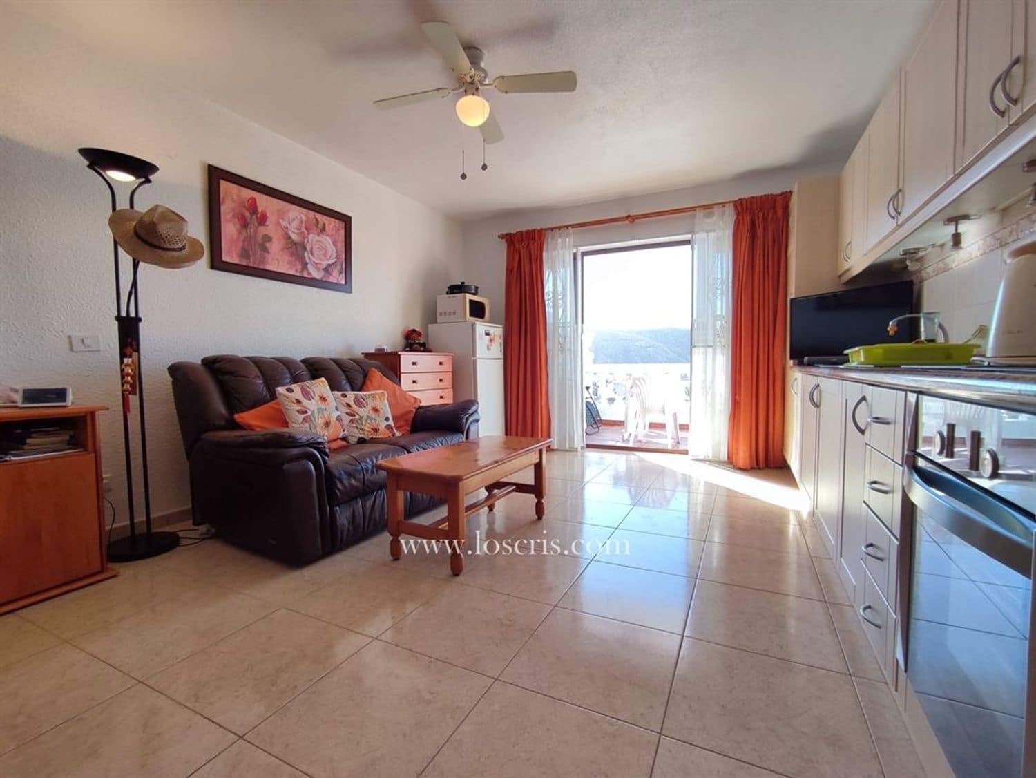 Apartment for sale in Los Cristianos with pool - € 230,000 (Ref: 8775766)