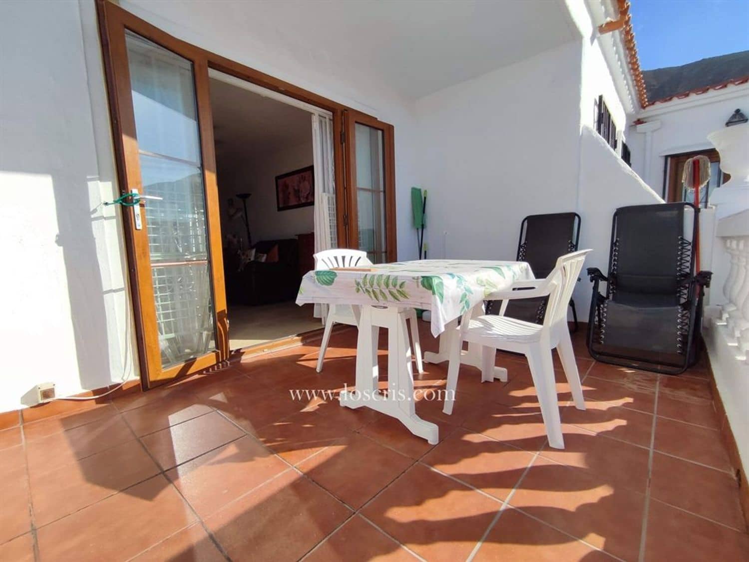 Apartment for sale in Los Cristianos with pool - € 230,000 (Ref: 8775766)