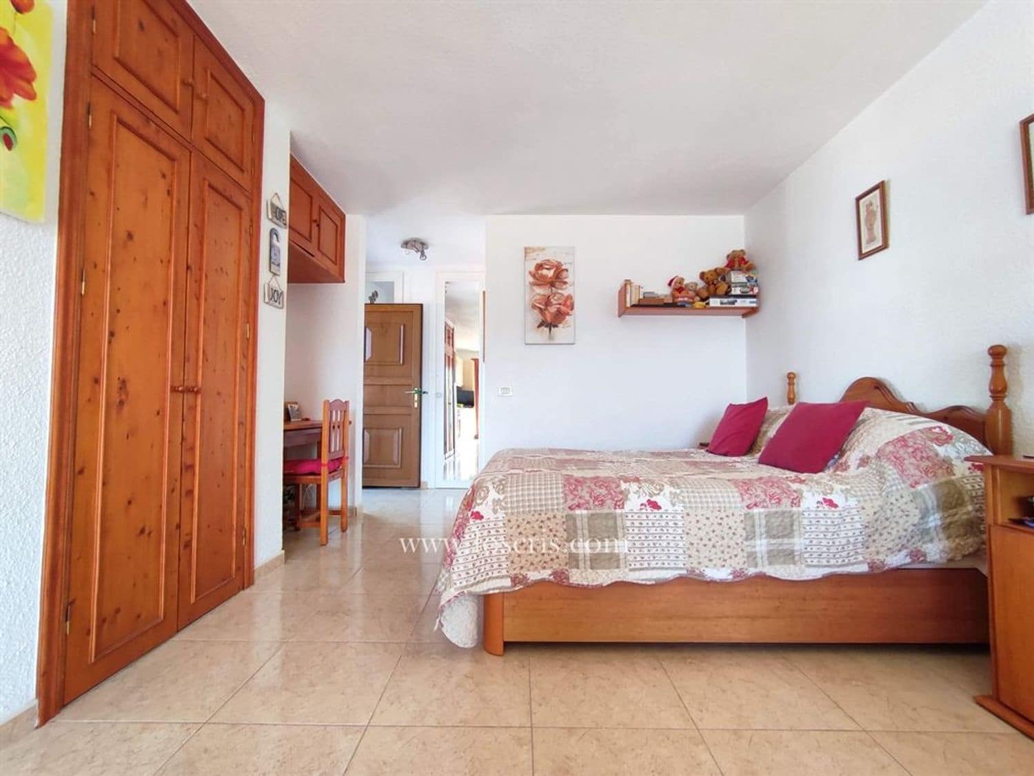 Apartment for sale in Los Cristianos with pool - € 230,000 (Ref: 8775766)