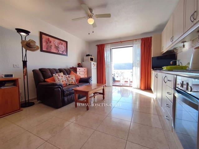 Apartment for sale in Los Cristianos, Arona with pool - € 230,000 (Ref: 8775766)