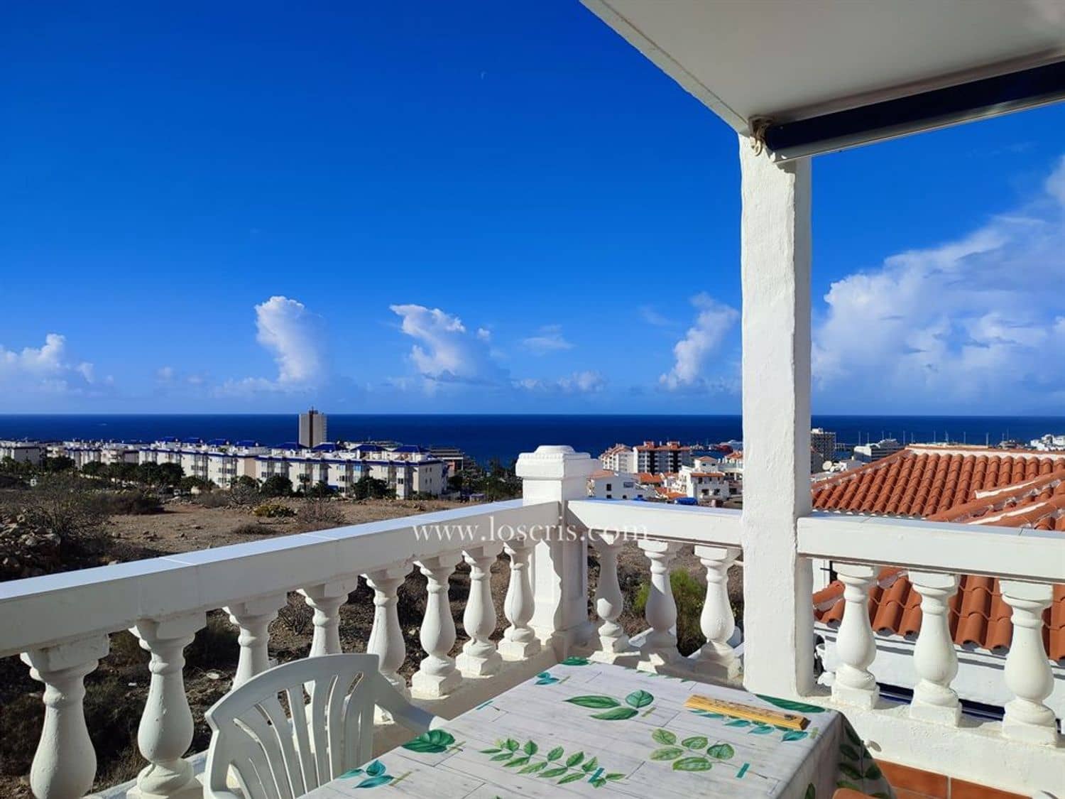 Apartment for sale in Los Cristianos with pool - € 230,000 (Ref: 8775766)