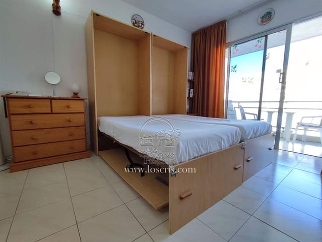 Apartamento en Los Cristianos, Arona en venta con piscina garaje - 265.000 € (Ref: 8887387)