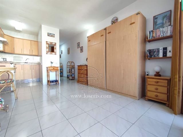 Apartamento en Los Cristianos, Arona en venta con piscina garaje - 265.000 € (Ref: 8887387)