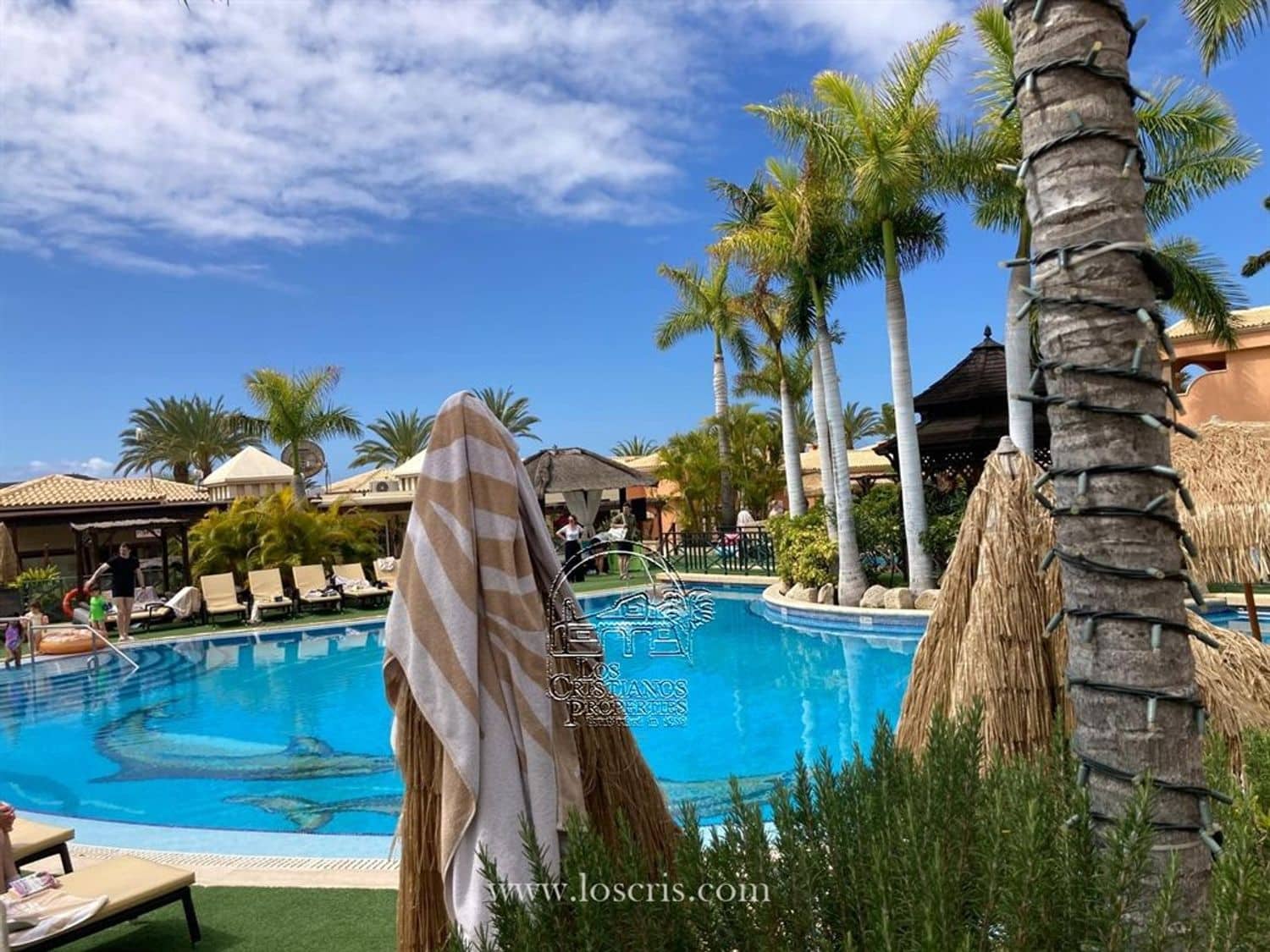 2 bedroom Apartment for sale in Los Cristianos with pool - € 475,000 (Ref: 8982017)