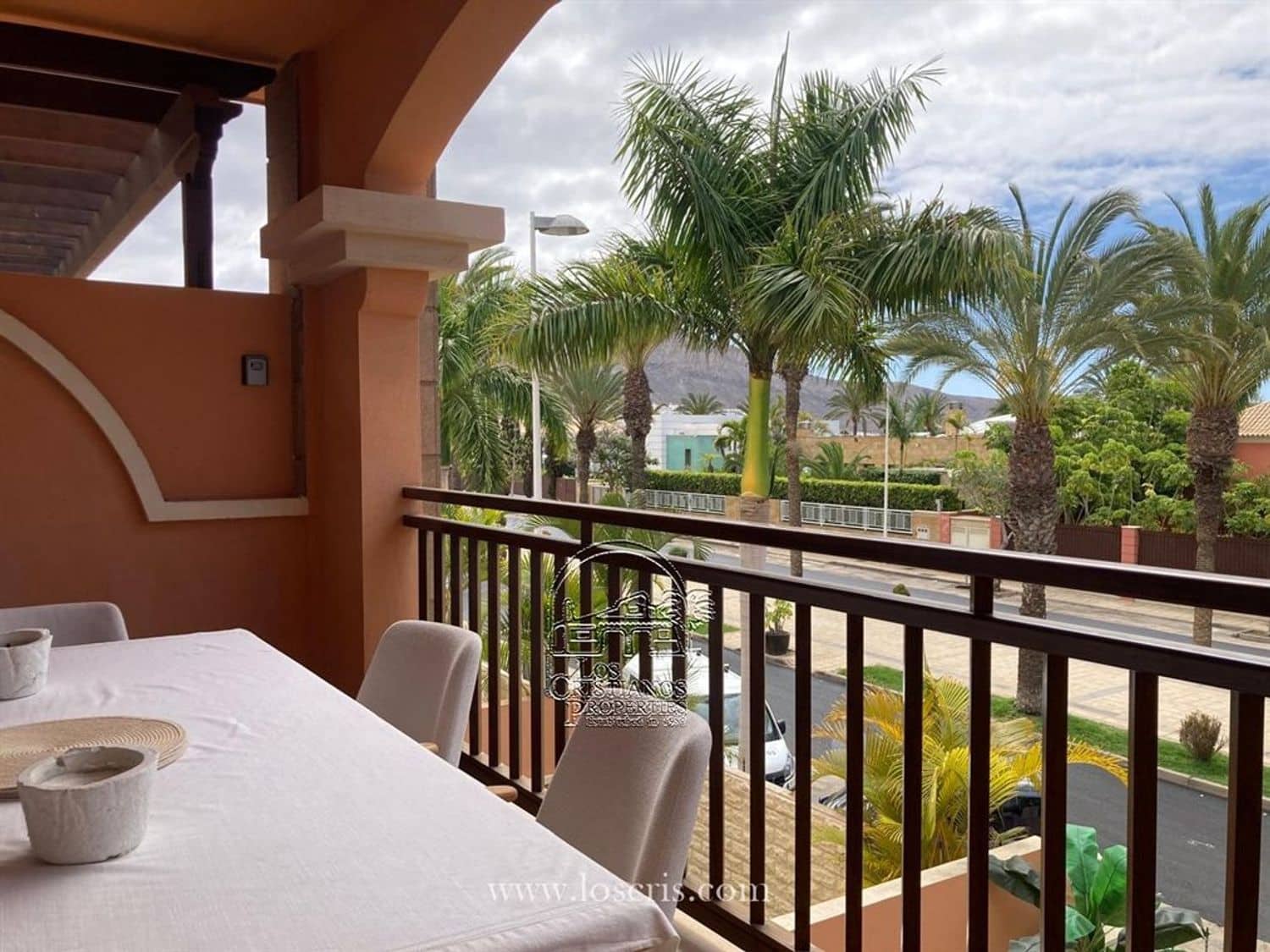 2 bedroom Apartment for sale in Los Cristianos with pool - € 475,000 (Ref: 8982017)