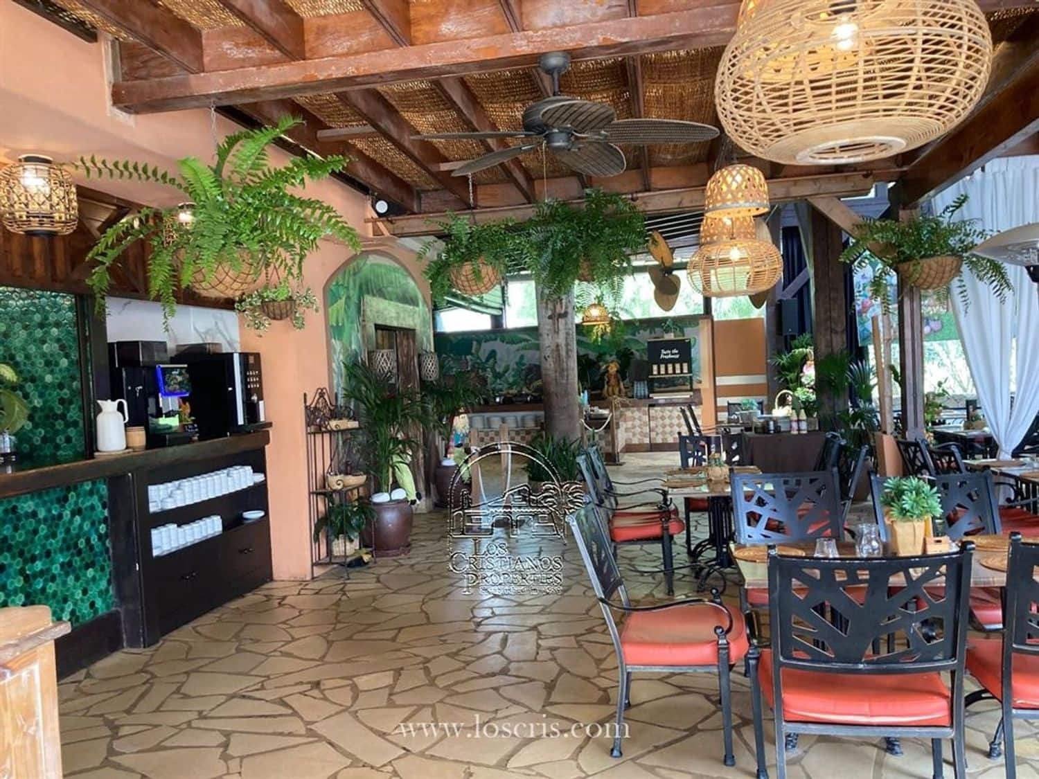 2 bedroom Apartment for sale in Los Cristianos with pool - € 475,000 (Ref: 8982017)