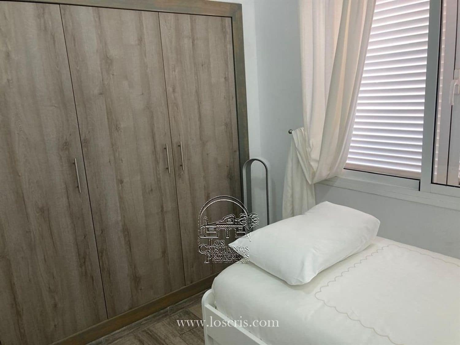 2 bedroom Apartment for sale in Los Cristianos with pool - € 475,000 (Ref: 8982017)