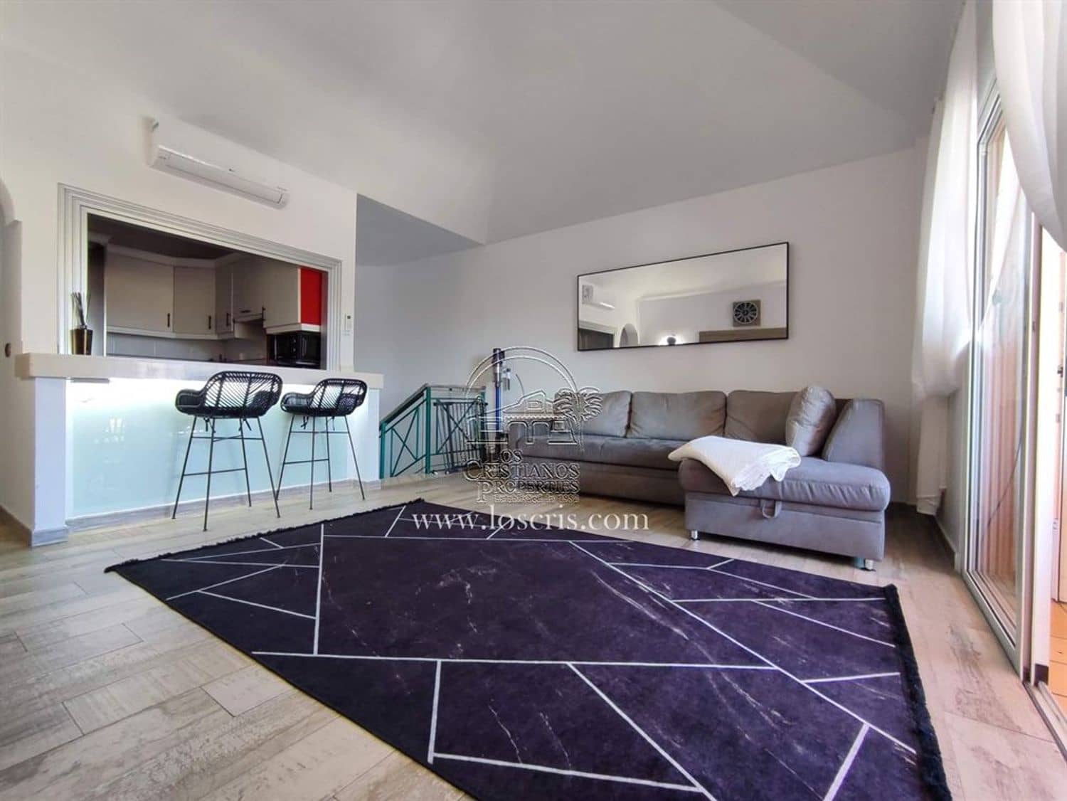 2 bedroom Apartment for sale in Los Cristianos with pool - € 475,000 (Ref: 8982017)
