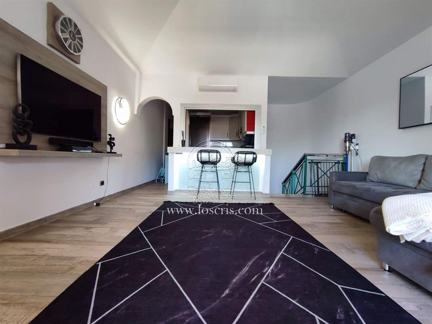 2 bedroom Apartment for sale in Los Cristianos with pool - € 475,000 (Ref: 8982017)