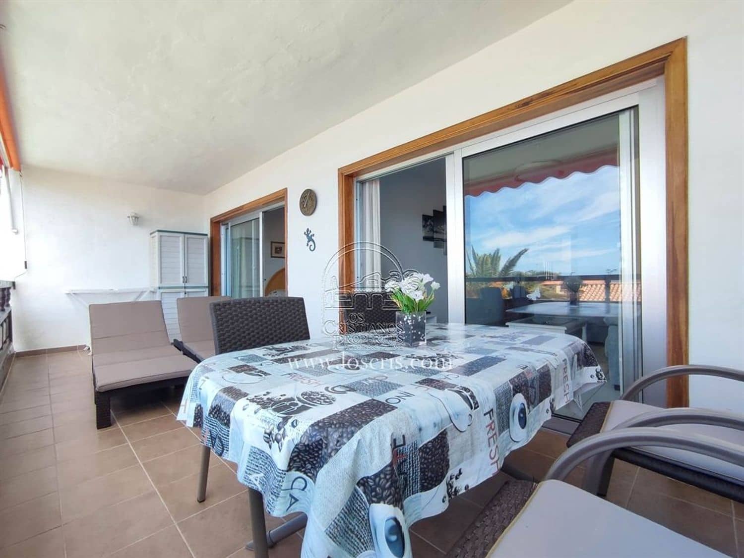 2 soveværelse Lejlighed til salg i Los Cristianos med swimmingpool garage - € 547.000 (Ref: 8990405)