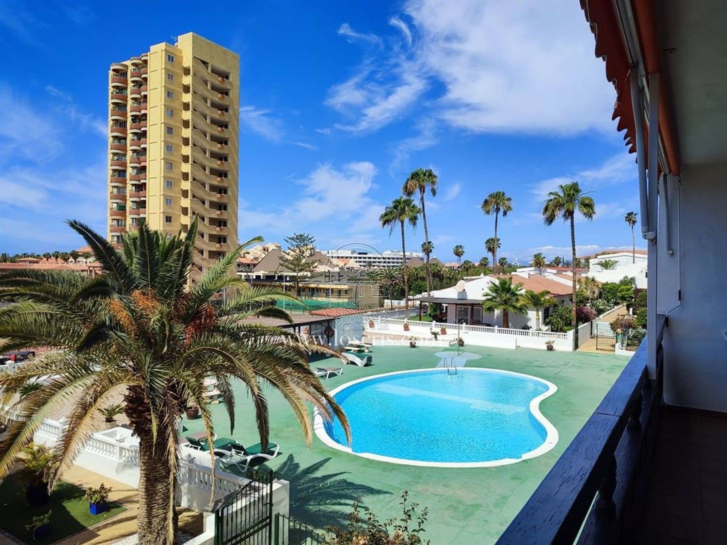 2 soveværelse Lejlighed til salg i Los Cristianos med swimmingpool garage - € 547.000 (Ref: 8990405)