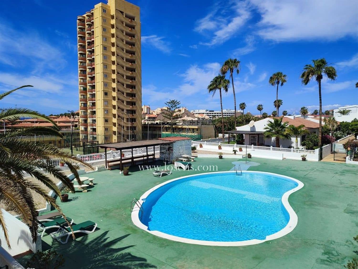 2 soveværelse Lejlighed til salg i Los Cristianos med swimmingpool garage - € 547.000 (Ref: 8990405)