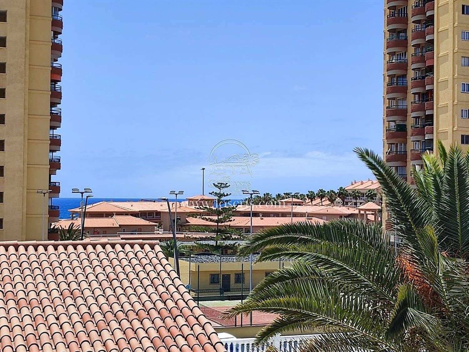 2 soveværelse Lejlighed til salg i Los Cristianos med swimmingpool garage - € 547.000 (Ref: 8990405)