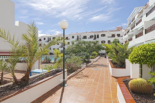 Apartamento de 2 habitaciones en Los Cristianos, Arona en venta con piscina - 420.000 € (Ref: 9000724)