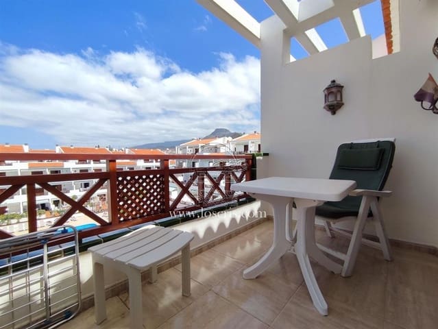 Apartamento de 2 habitaciones en Los Cristianos, Arona en venta con piscina - 420.000 € (Ref: 9000724)