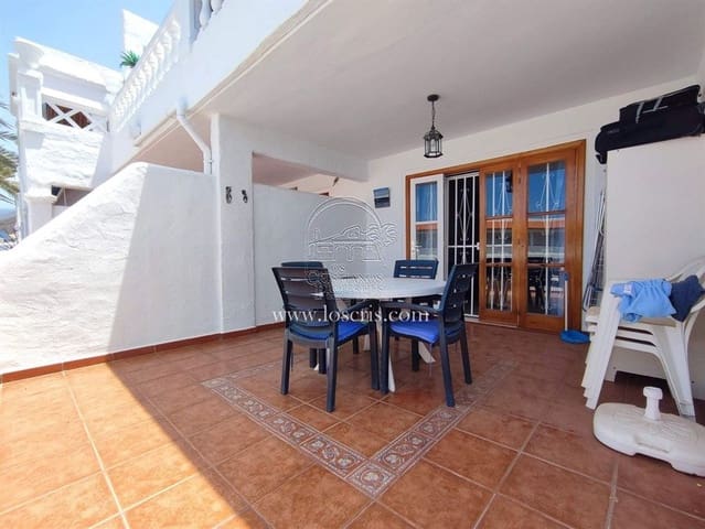 Apartment for sale in Los Cristianos, Arona with pool - € 250,000 (Ref: 9047262)