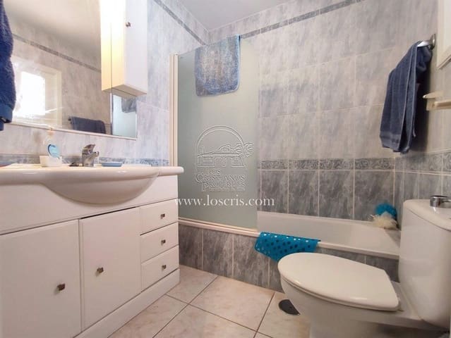 Apartment for sale in Los Cristianos, Arona with pool - € 250,000 (Ref: 9047262)