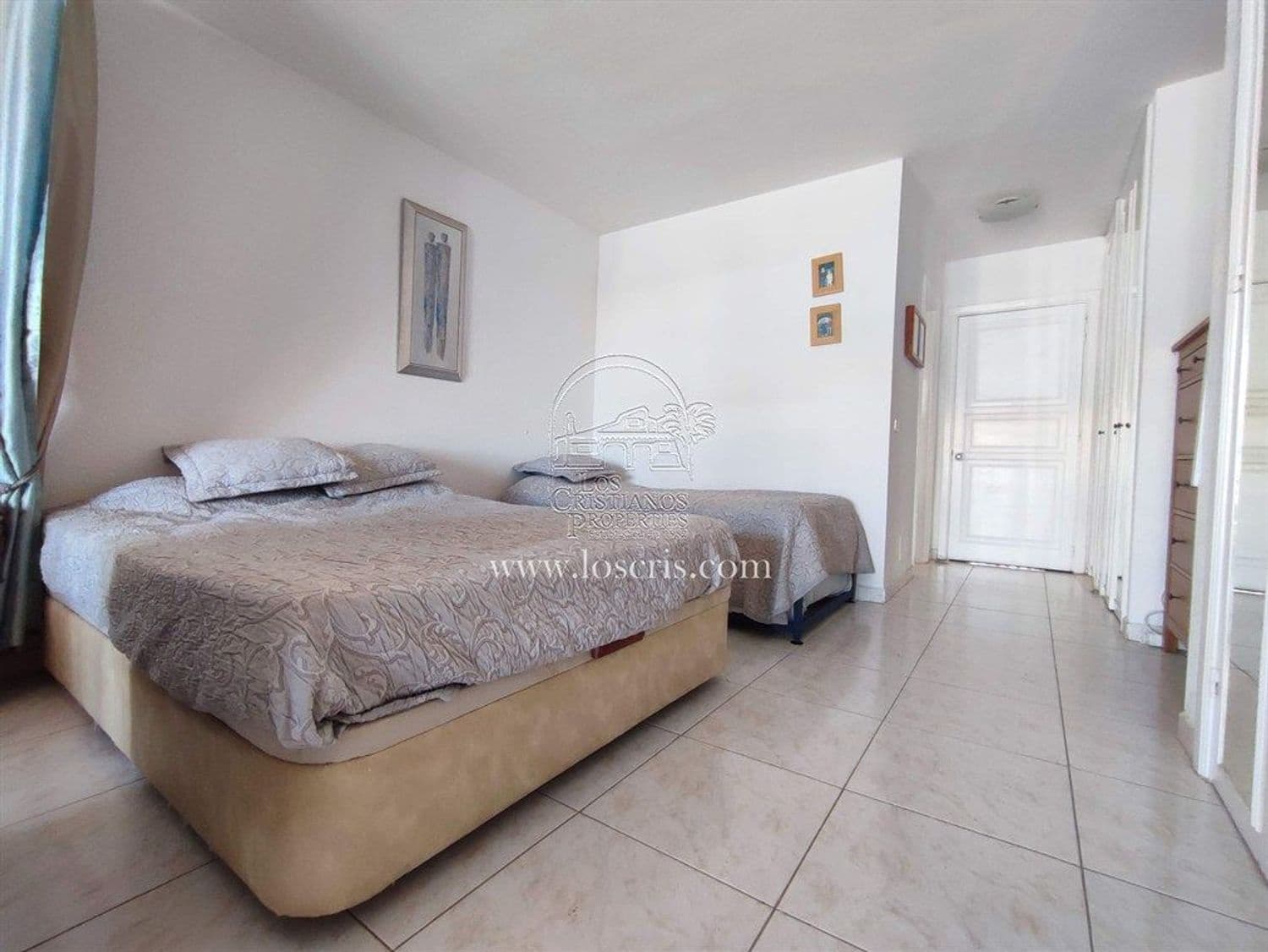 Apartment for sale in Los Cristianos with pool - € 250,000 (Ref: 9047262)