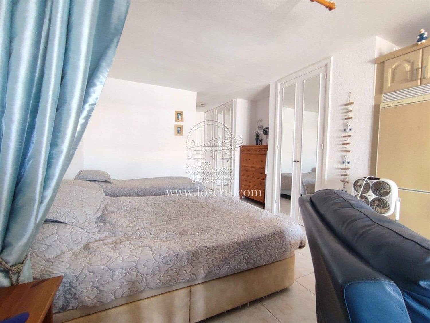 Apartment for sale in Los Cristianos with pool - € 250,000 (Ref: 9047262)