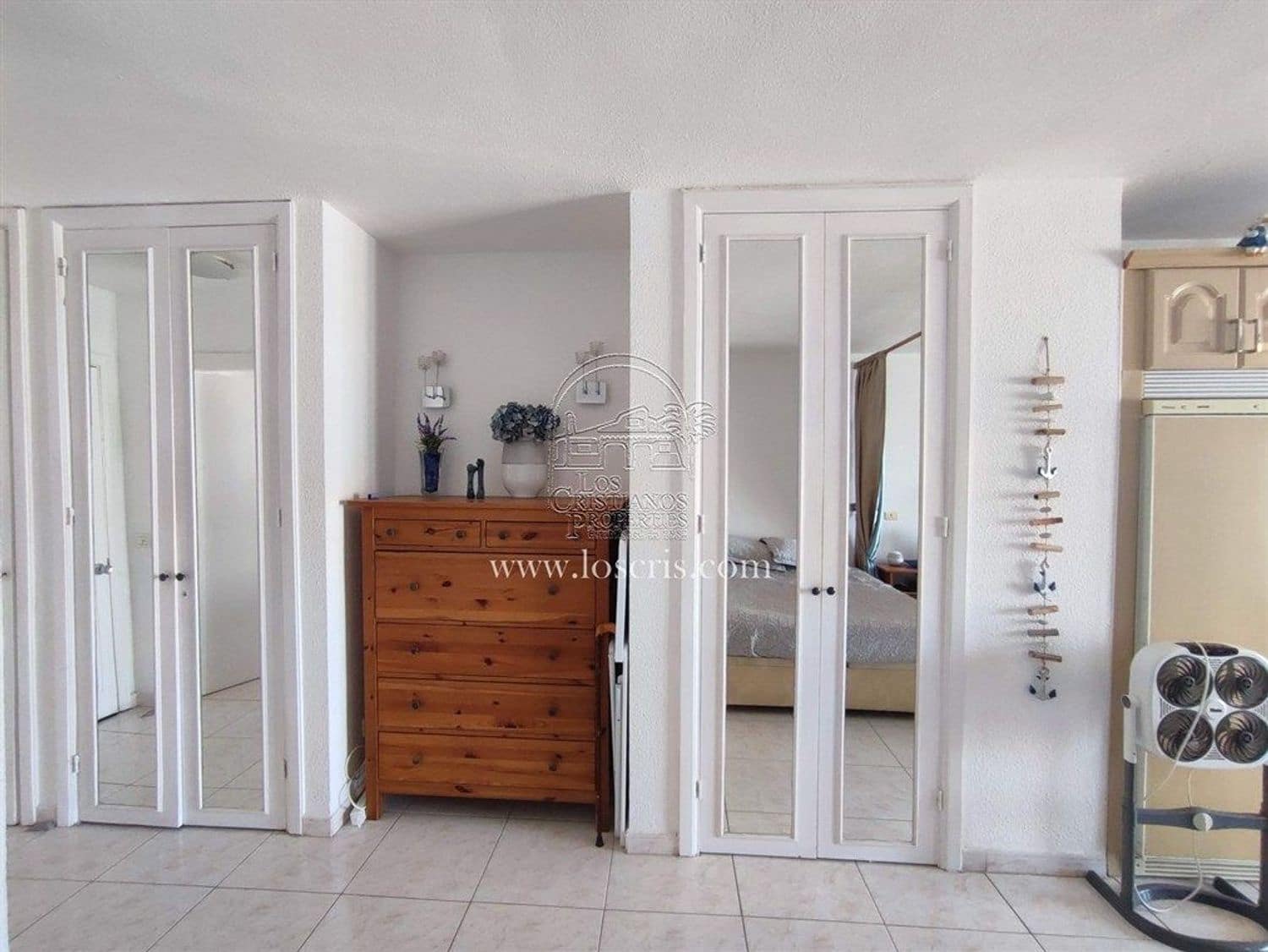Apartment for sale in Los Cristianos with pool - € 250,000 (Ref: 9047262)