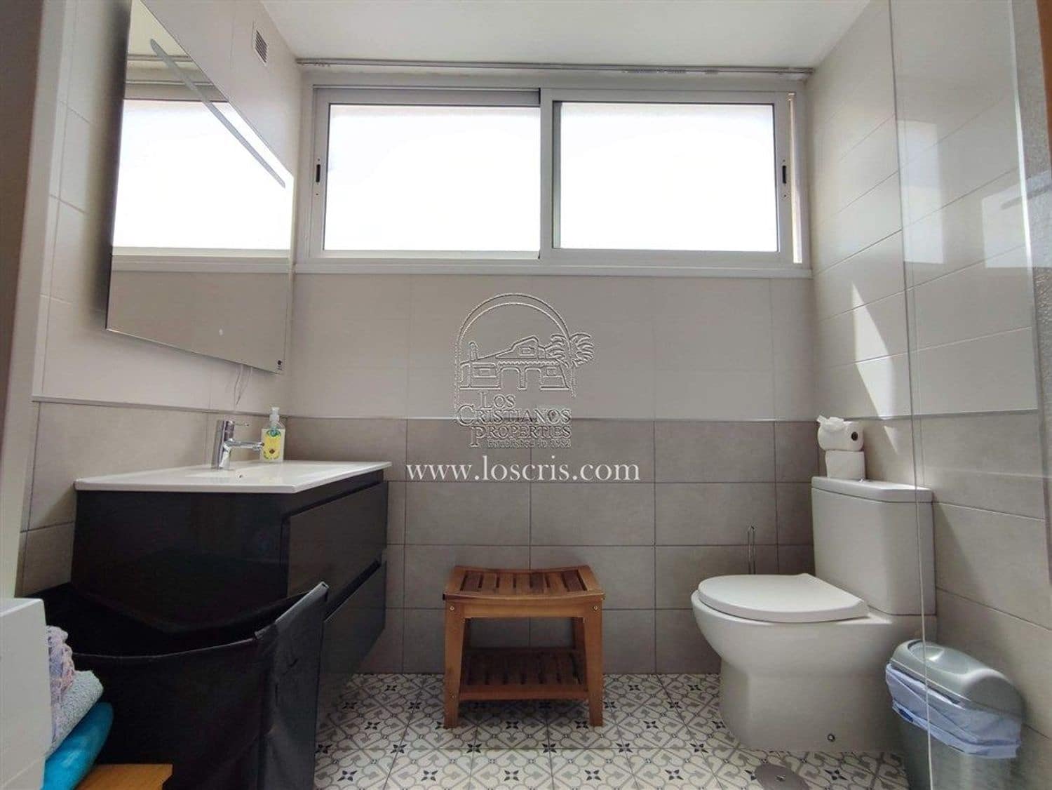 2 soverom Leilighet til salgs i Los Cristianos med garasje - € 375 000 (Ref: 9047263)