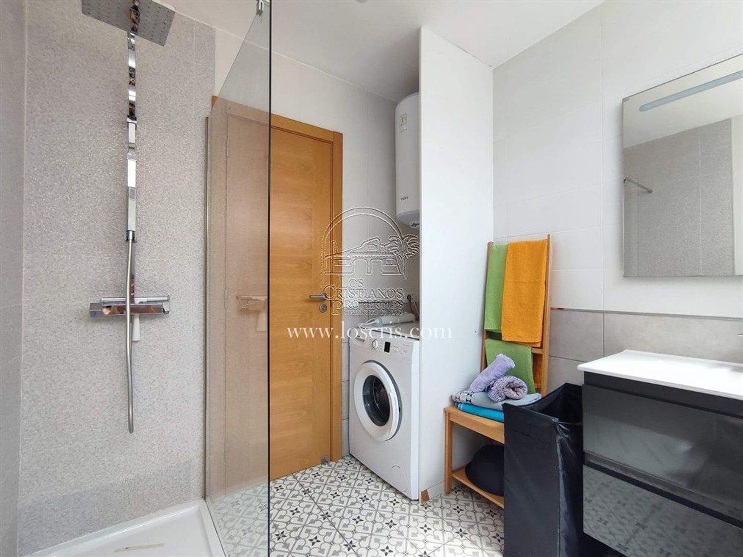 2 soverom Leilighet til salgs i Los Cristianos med garasje - € 375 000 (Ref: 9047263)