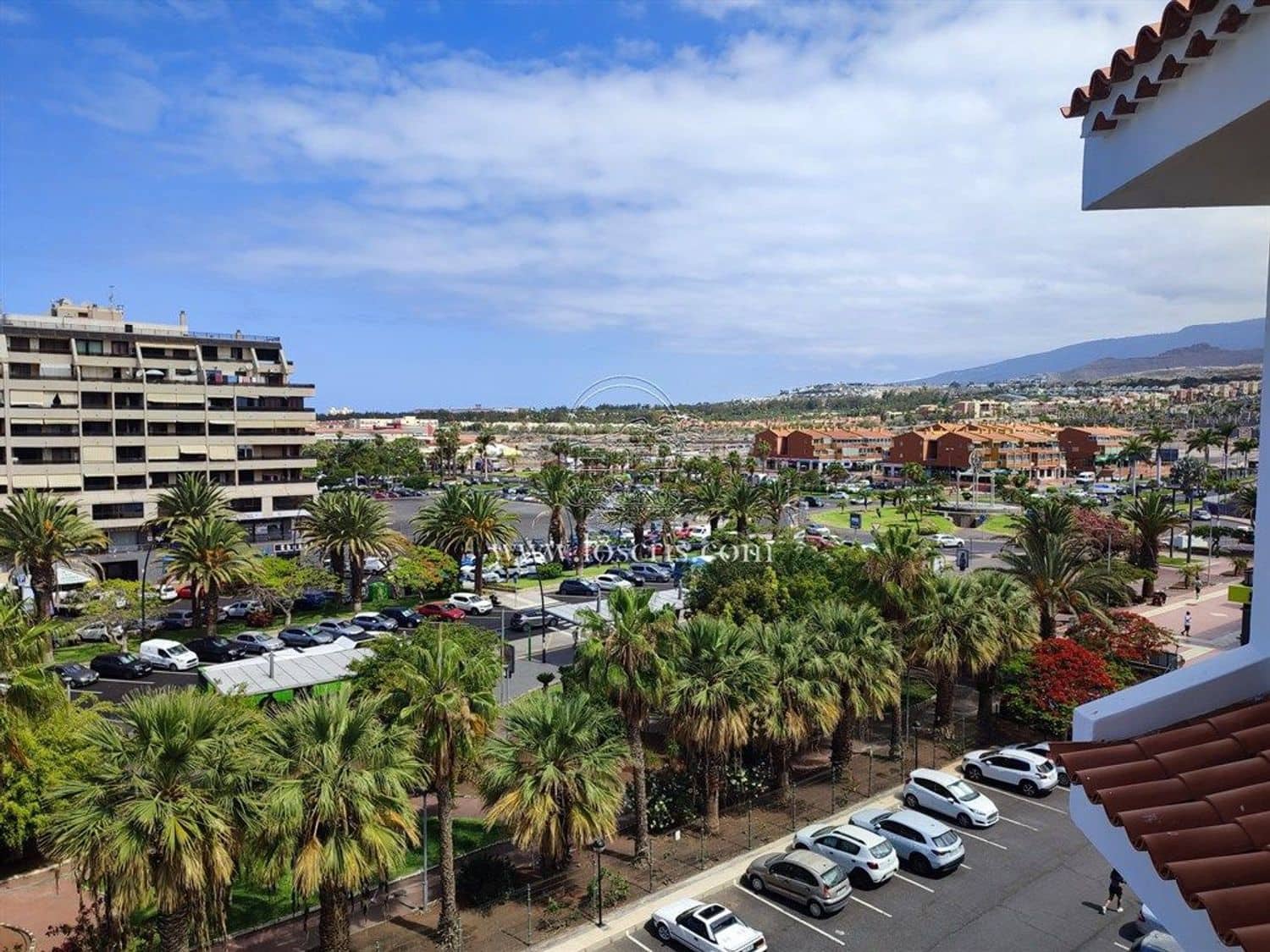 1 makuuhuone Huoneisto myytävänä paikassa Los Cristianos mukana uima-altaan 
autotalli - 325 000 € (Ref: 9095045)