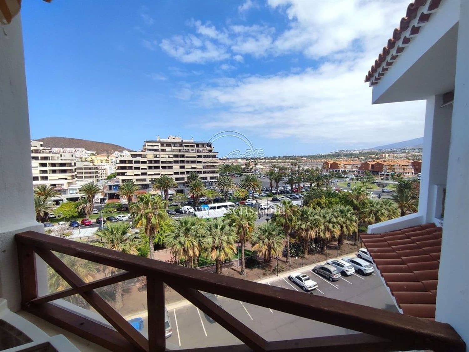 1 makuuhuone Huoneisto myytävänä paikassa Los Cristianos mukana uima-altaan 
autotalli - 325 000 € (Ref: 9095045)